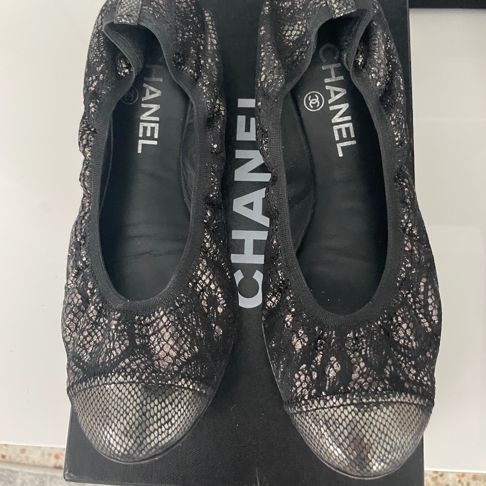 Chanel ballerinas